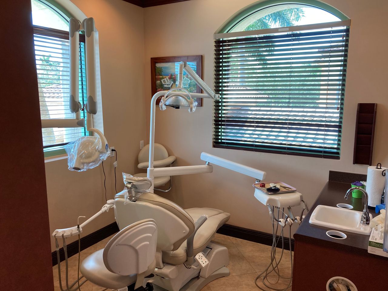 West Boynton Interior with a medical device