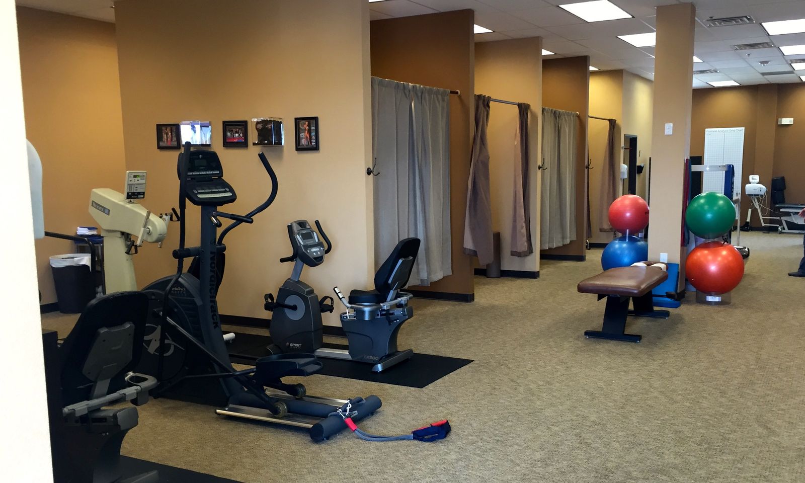 Jenah Plaza With Fitness Equipment